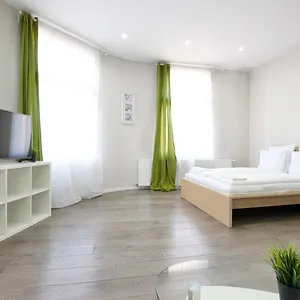  Apartman Flatiron Building - By Hi5