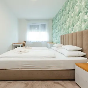  Apartman Dagaly By Urbanrent