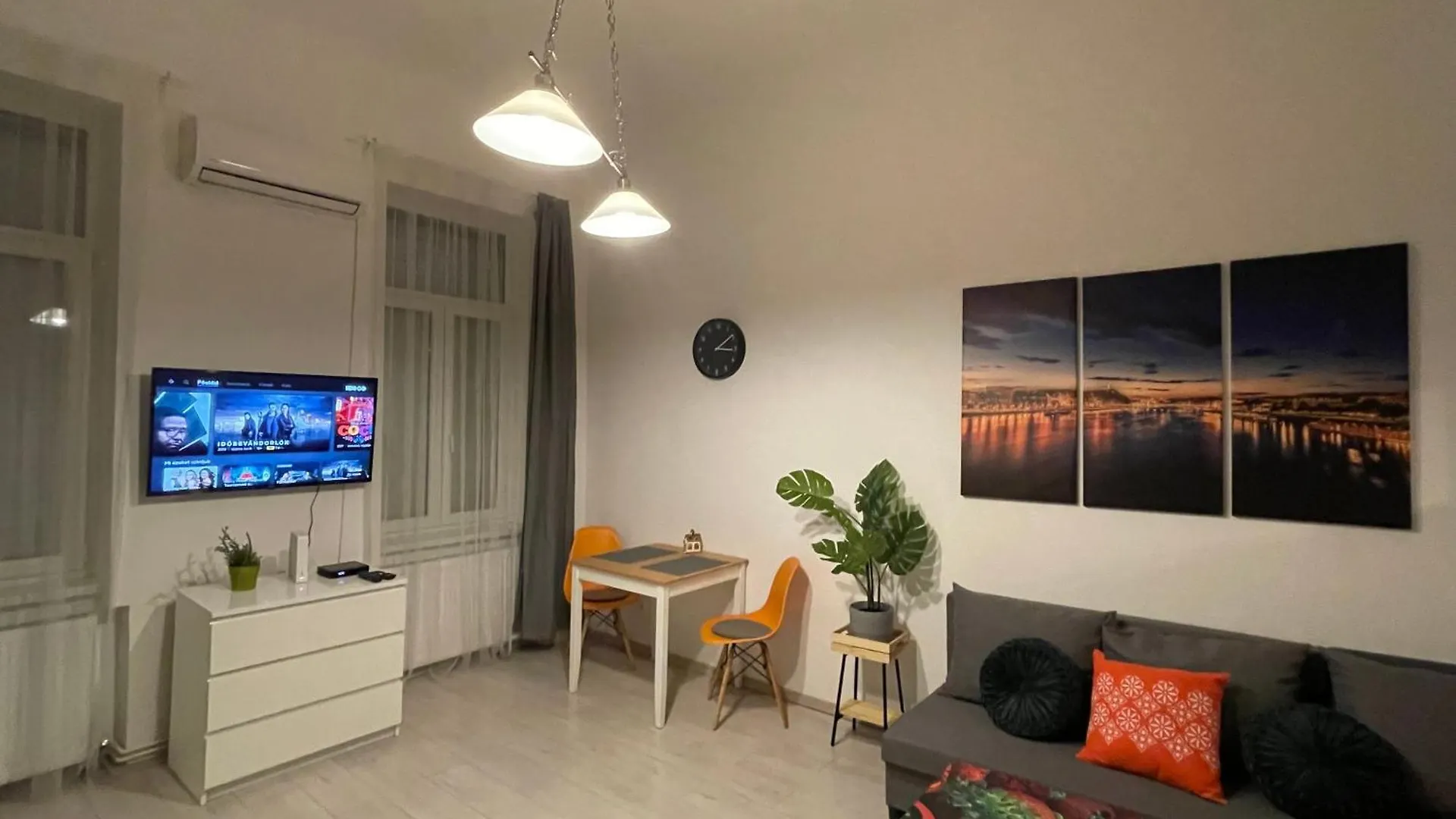 Marylin New Apartment Free Parking At Riverside Budapest 0*,  Ungern